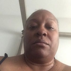 Meet your Posher, Carlas